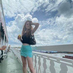 Meet your Posher, Riley